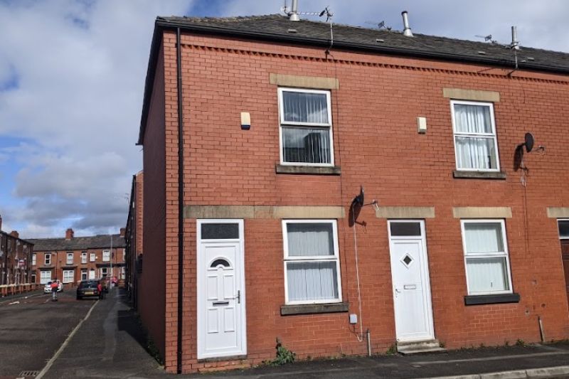 2 bed End Terrace House For Auction